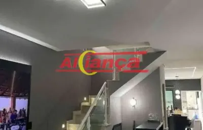 Sobrado a venda 160m², 3 dormitórios, 4 vagas e área gourmet com churrasqueira