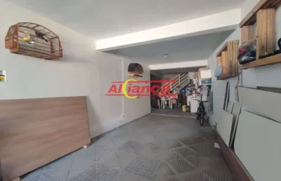 Sobrado com 3 casas e salão comercial à venda no cidade jardim cumbica