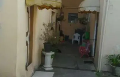 Sobrado com  outra casa no  mesmo terreno sendo totalizado 5 dormitórios a venda,  250m²  jardim adr
