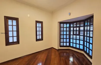 Casa / sobrado para locação em mogi das cruzes, vila lavínia, 5 dormitórios, 2 suítes, 5 banheiros, 3 vagas
