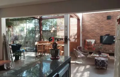Casa em condomínio fechado com 2 quartos à venda na uruaçu, 99, chácara dos junqueiras, carapicuíba por r$ 1.489.000