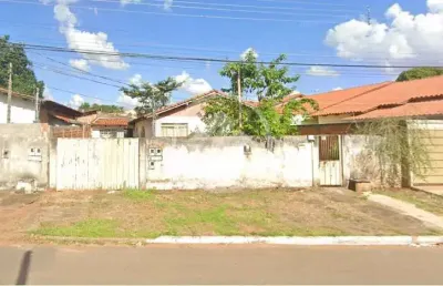Área grande com excelente localização codigo: 60768