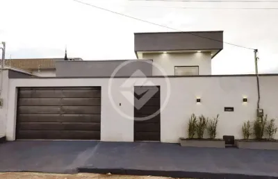 Casa com 3 quartos à venda na Rua M 8, S/N, Residencial Monte Cristo, Trindade