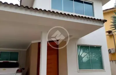 Sobrado 4 suites - com piscina - sozinho no lote codigo: 107883