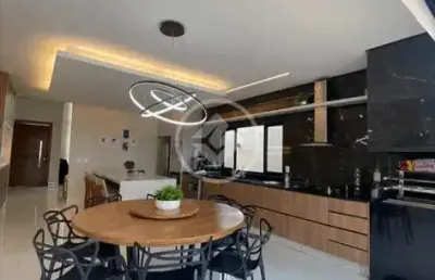 Linda casa com uma bela vista para goiania codigo: 25491