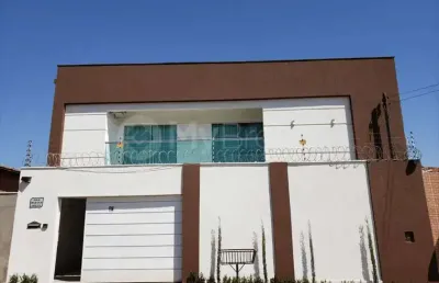 Casa com 5 quartos à venda na Rua 30, 01, Linda Vista, Goianira