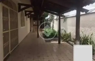 Casa com 4 quartos à venda na T-6, sn, Setor Bueno, Goiânia