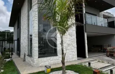 Casa em condomínio fechado com 4 quartos à venda na avenida agostinho machado de miranda, s/n, parqville pinheiros, aparecida de goiânia, 313 m2 por r$ 2.600.000