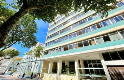 Apartamento de 3 quartos, alto padrão a venda na rua halfeld