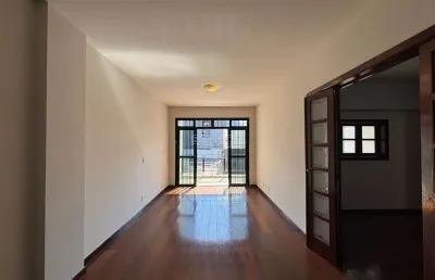 Apartamento com 4 quartos para alugar na Rua Machado Sobrinho, 85, Passos, Juiz de Fora