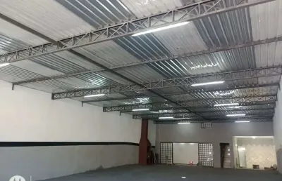 Galpão para alugar 333 metros,c/ casa parte superior de 45 metros, área total 37