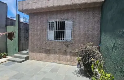 Casa com 1 quarto à venda na Rua das Esmeraldas, 147, Jardim Monte Cristo, Suzano