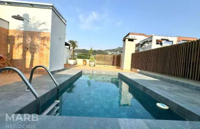 Cobertura com 3 dormitórios à venda, 277 m² por r$ 3.350.000,00 - beira mar - florianópolis/sc