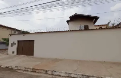Ref: office629 casa de esquina com 4 quartos. área total de 440m² com 250m² de área construída, à venda por r$750.000,00. gentil meireles - goiânia-go. codigo: 15976