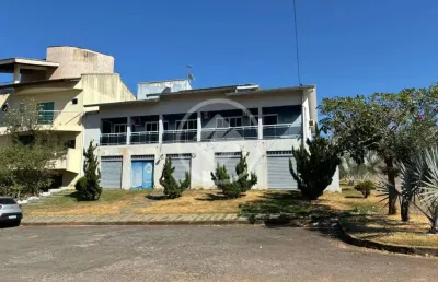Excelente sobrado, com comércio embaixo codigo: 75423