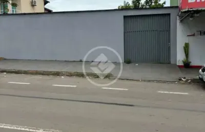 Casa a venda com lote comercial na avenida principal codigo: 97531