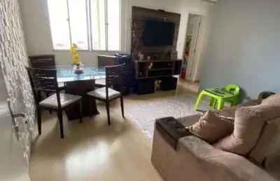 Apartamento com 2 dormitorios, sala grande em bom estado, localizado no lageado/guaianazes, condominio  espacoso e tranquilo