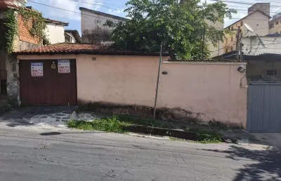 Terreno à venda na Rua Célia de Sousa, Sagrada Família, Belo Horizonte