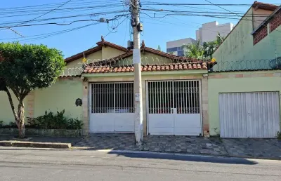 Casa com 3 quartos à venda na Rua Emídio Furtado, Letícia, Belo Horizonte