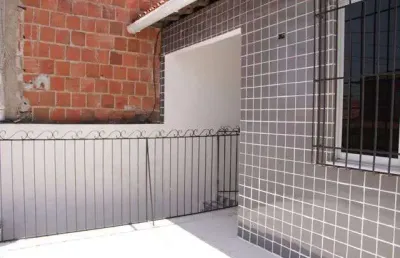 Casa com 1 quarto para alugar na Rua Parambu, 585, Vila Velha, Fortaleza