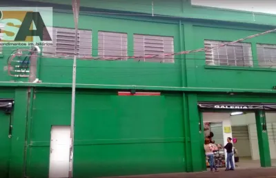 Prédio para alugar na Rua Marechal Deodoro, 180, Centro, Suzano