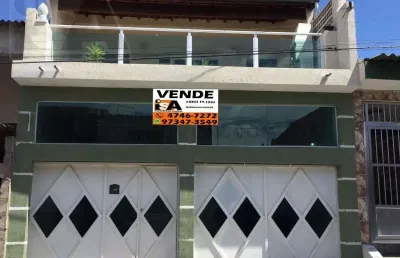 Casa com 4 quartos à venda na Rua José Batista de Aguilar, 83, Vila Perracini, Poá