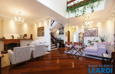 Casa com 6 quartos à venda na Vila São Francisco, São Paulo 