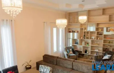 Casa com 3 quartos para alugar na Vila Campesina, Osasco 