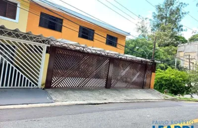 Casa com 3 quartos para alugar na Vila Campesina, Osasco 