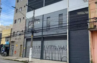 Prédio com 4 salas para alugar na Rua Clímaco Barbosa, 392, Cambuci, São Paulo