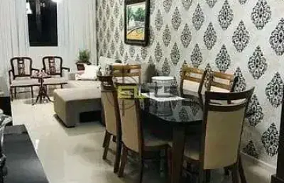 Amplo apartamento com terraço, mobiliado, de 02 dormitórios, no centro de florianópolis.