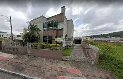 Apartamento à venda, de 02 dormitórios, sacada com churrasqueira em forquilhinha - são josé