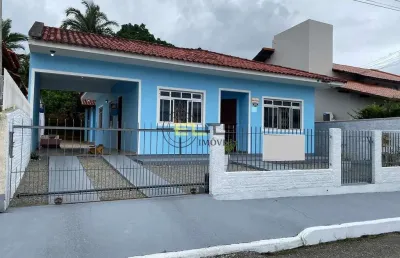 Casa à venda, com 3 dormitórios (1 suíte), edícula, churrasqueira no pagani, em palhoça/sc