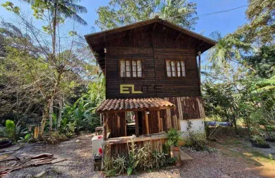 Sítio à venda, com 2 dormitórios, sacada no são sebastião, em palhoça/sc