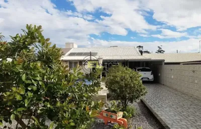 Casa à venda, na praia do sonho, semi-mobiliada, de 3 dormitórios e piscina na enseada de brito, em