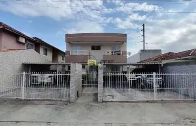 Apartamento à venda, de 2 dormitórios, sacada em são sebastião, em palhoça/sc