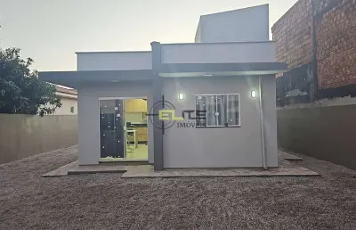 Casa à venda, de 2 dormitórios, sendo 1 suíte na barra do aririú, em palhoça/sc