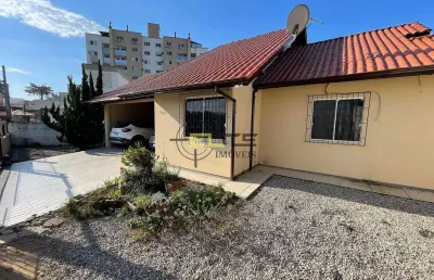 Casa com 4 quartos à venda na Rua Trento, 100, Pagani, Palhoça