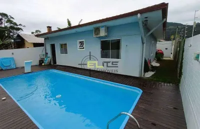 Casa de 3 dormitórios (com suíte) e piscina, em fundos-biguaçu/sc.