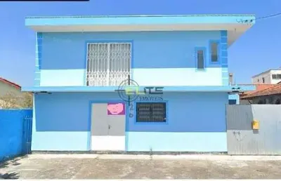 Casa com 2 pavimentos, com sala comercial e piscina na ponte do imaruim/palhoça.