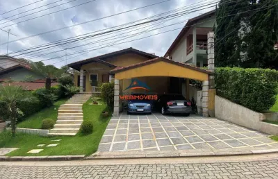 Casa em condomínio de alto padrão na granja viana ii em cotia-sp: 3 quartos, 1 suíte, 3 salas, 3 banheiros e 4 vagas.