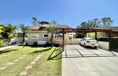 Imponente mansão em condomínio de luxo em jardim do golf i, jandira-sp: 5 quartos, 4 suítes, 4 salas, 5 banheiros, 6 vagas, 400m².