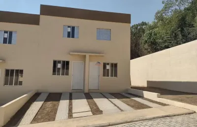 Casa em condomínio à venda em cotia-sp (centro - caucaia do alto)  2 quartos, 1 sala, 2 banheiros  2 vagas  50m².