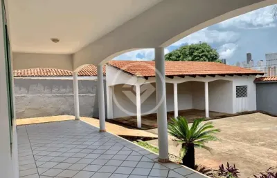 Casa comercial - setor pedro ludovico codigo: 20844