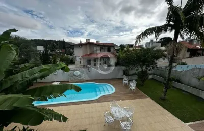 Casa com 5 quartos à venda na Rua Brejaúna, Itacorubi, Florianópolis