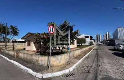 Terreno à venda no cordeiros, itajaí  por r$ 1.400.000