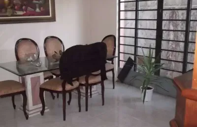 Casa com 3 quartos para alugar na Rua Cocais, 25, Jabaquara, São Paulo