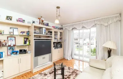 Sobrado à venda em curitiba, capão da imbuia, com 4 quartos, com 182.85 m²