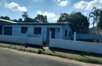 Casa com 3 quartos para alugar na Rua Iara, 43, Parque Amador, Esteio