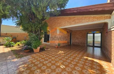 Casa à venda em americana-sp, jardim werner plaas: 3 quartos, 2 suítes, 2 salas, 3 banheiros, 4 vagas, 166,42 m². venha conferir!